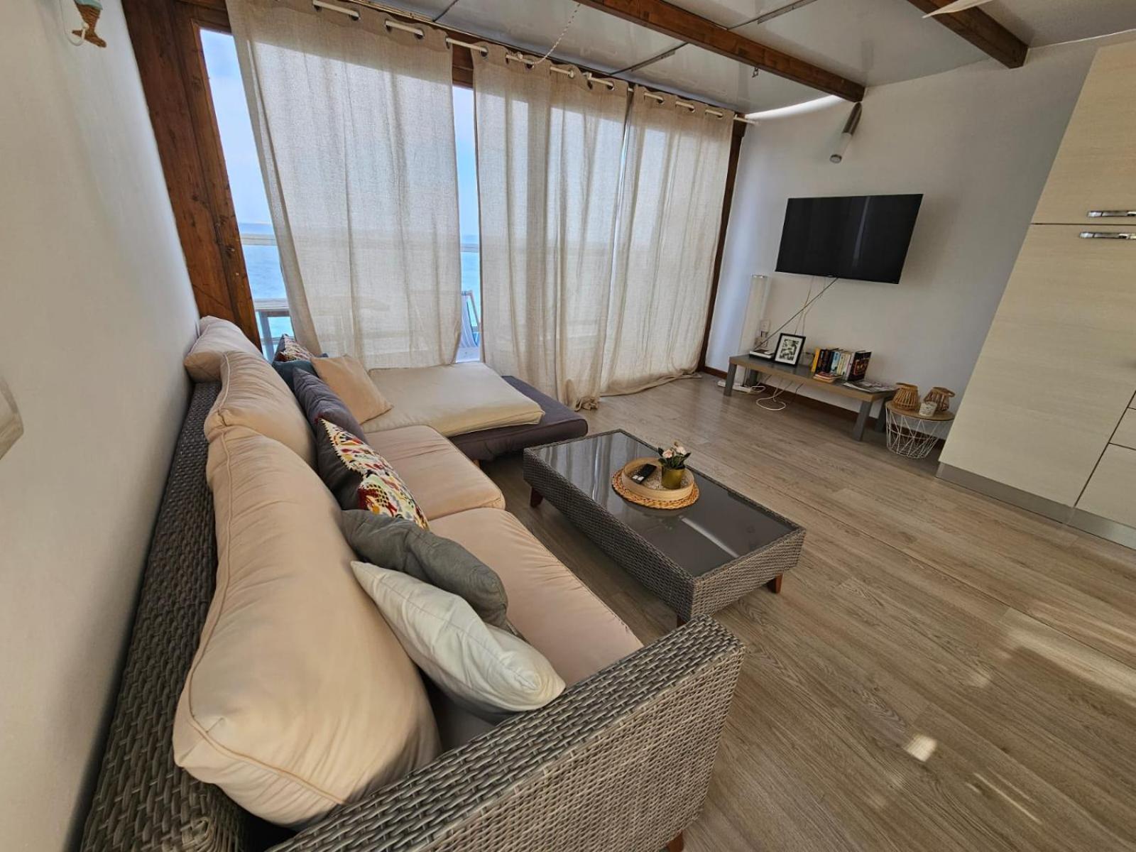 شقة Eros Oceanview Attic سانتا كروز دي تينيريف المظهر الخارجي الصورة